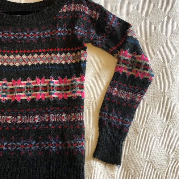 American Eagle Outfitters 🦅 Colorful Sweater - Picture 6 of 8